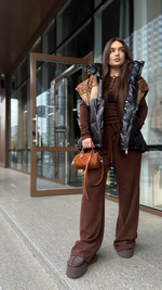 Жилетка объемная комбинированная с кулиской внизу