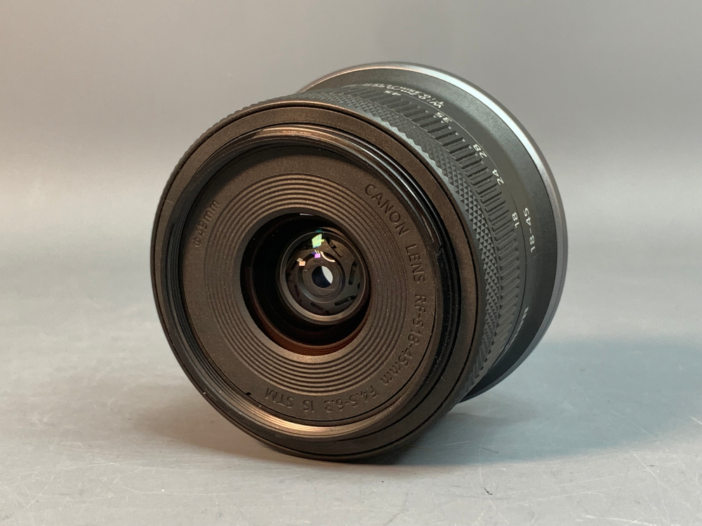 Canon EOS R10 Kit RF-S 18-45mm F4.5-6.3 IS STM 2.000 кадров