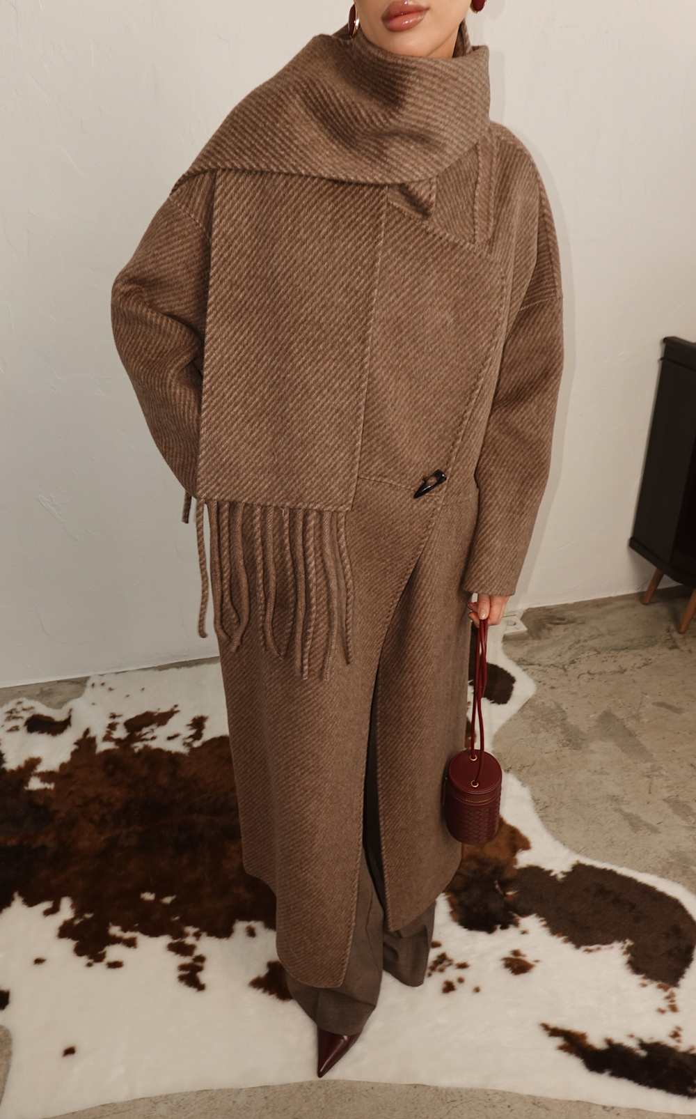 Пальто двустороннее оверсайз с шарфом