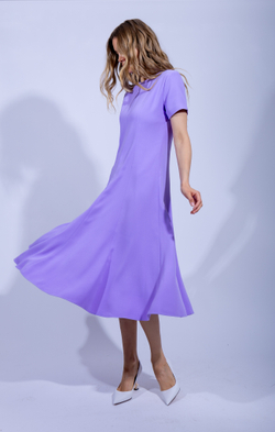 Женское дизайнерское платье фиолетового цвета с коротким рукавом