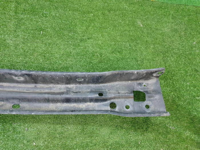 Усилитель передний Toyota Camry xv70 (2017-н.в.)