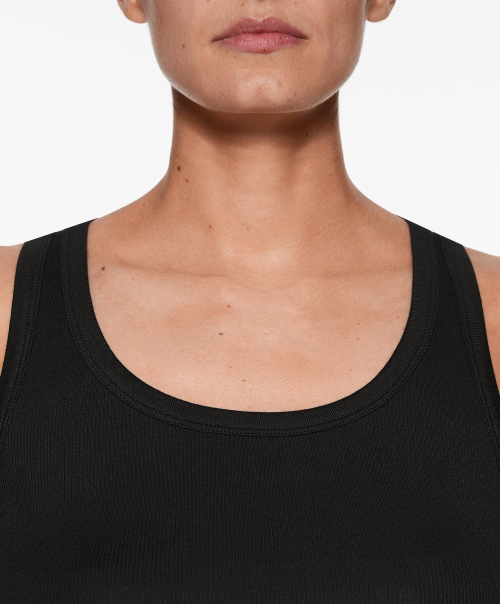 Oysho Топ на бретелях в рубчик, черный