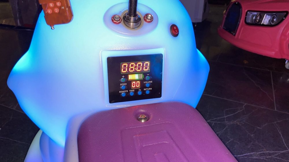 Прокатный аттракцион «Зайчик» Электромобиль