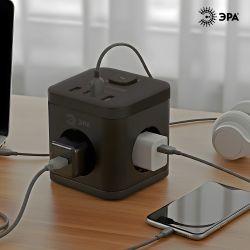 Удлинитель электрический ЭРА CUBE-3es-1,5m-4USB-B куб с заземлением с выключателем 3 розетки+4xUSBA+C 1,5м 16А черный | Электротовары