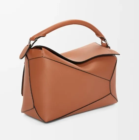 Сумка Loewe Puzzle Edge bag in classic calfskin