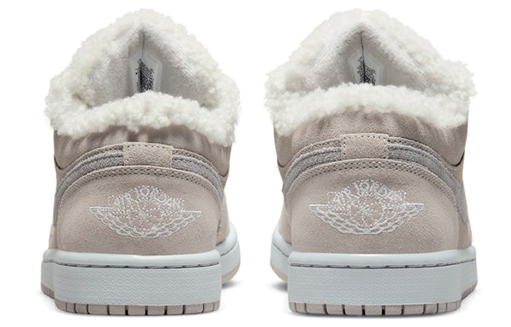 Кроссовки Jordan Air Jordan 1 Low "Sherpa Fleece" (Женская размерная сетка)