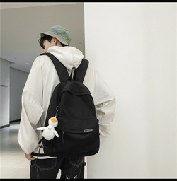 Рюкзак женский мужской городской школьный без брелка, черный