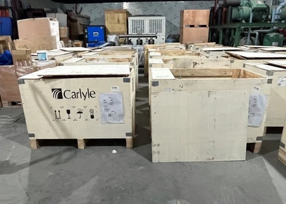 Полугерметичный поршневой компрессор Carlyle 06EA550 с мощностью 20 л.с.
