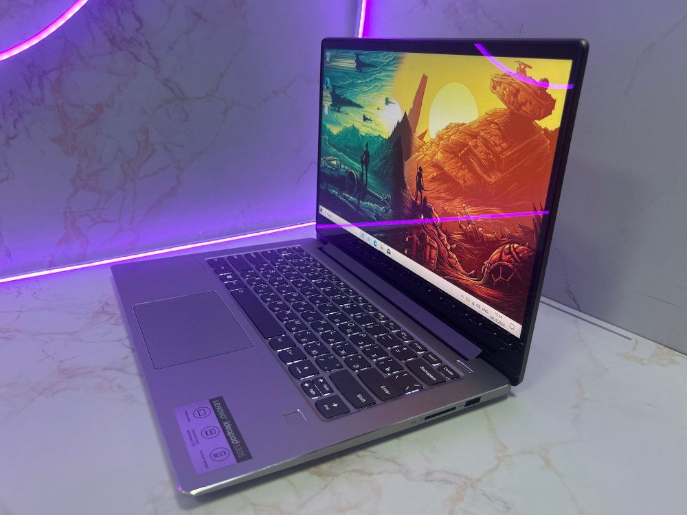 Ноутбук Lenovo Ideapad 530S-14IKB. 14"/Intel Core i7-8550U/RAM 8GB/SSD 256GB/Intel HD/Win 10/QHD