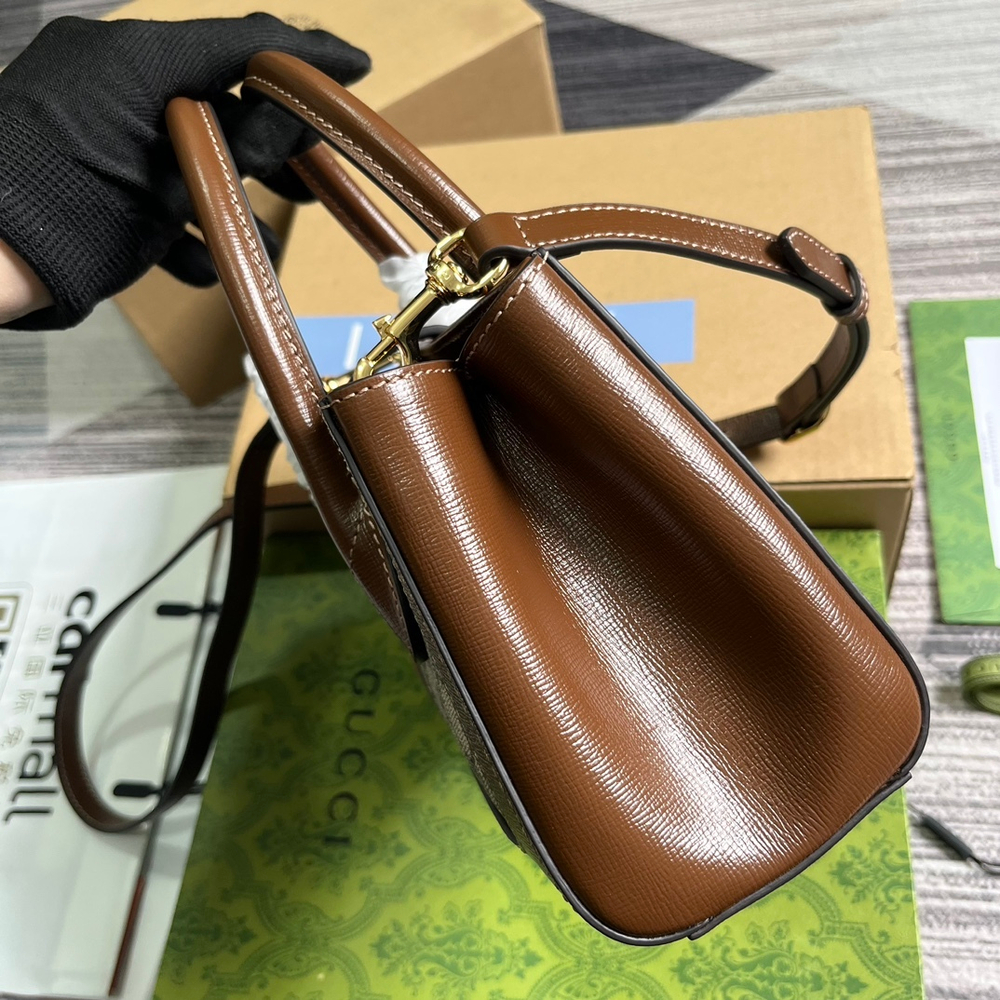 Gucci Small Tote With Piston Closure 24 cm