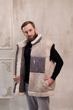 Мужская безрукавка из овчины