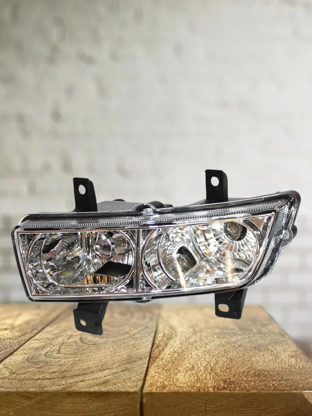 Фара противотуманная перед. правая 1067001221 для Geely Emgrand