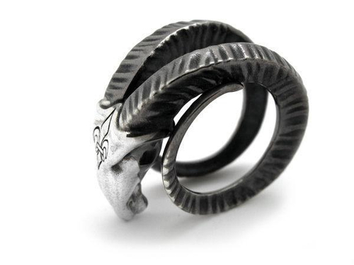 Кольцо из серебра "Aries" AZR-067