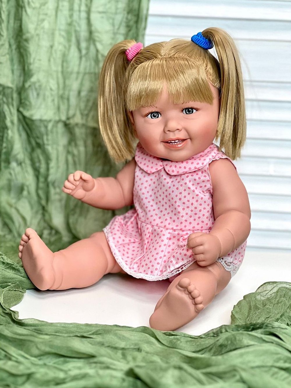 Кукла Manolo Dolls виниловая Diana 47см в пакете (7272)