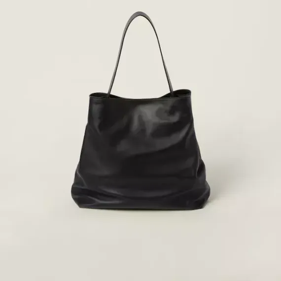 Кожаная сумка Miu Miu черный