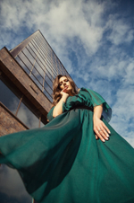 51056 Платье женское (темно-изумрудный)