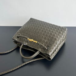Bottega Veneta Medium Andiamo 32 cm