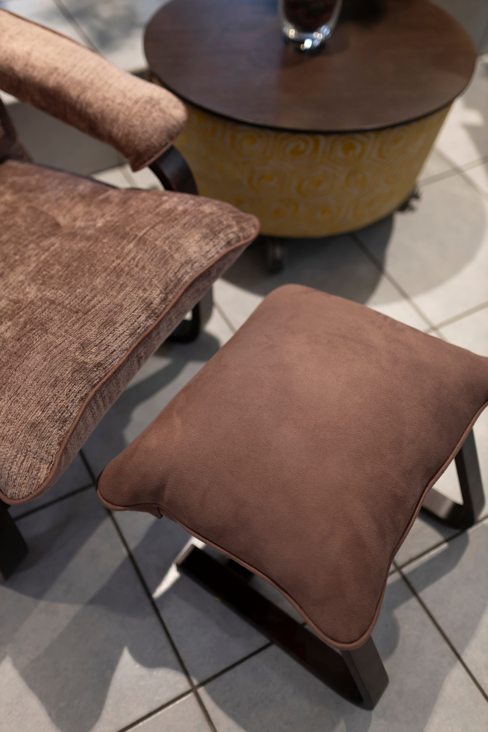 "PNEVMO", Vektor SOFA LEATHER №13, Основание - Орех