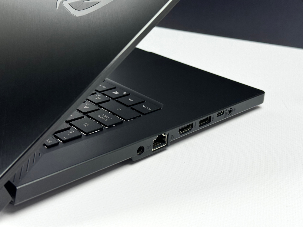 Игровой Ноутбук Asus Rog Zephyrus M15 i7 9750H/8GB(RAM)512GB(SSD)/15.6/FHD/IPS/144HZ/Win11