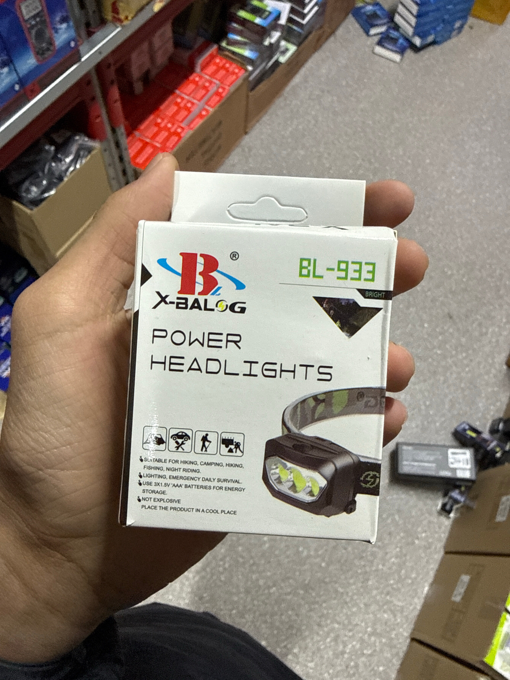 Светодиодный налобный аккумуляторный фонарь BL-935 или 933