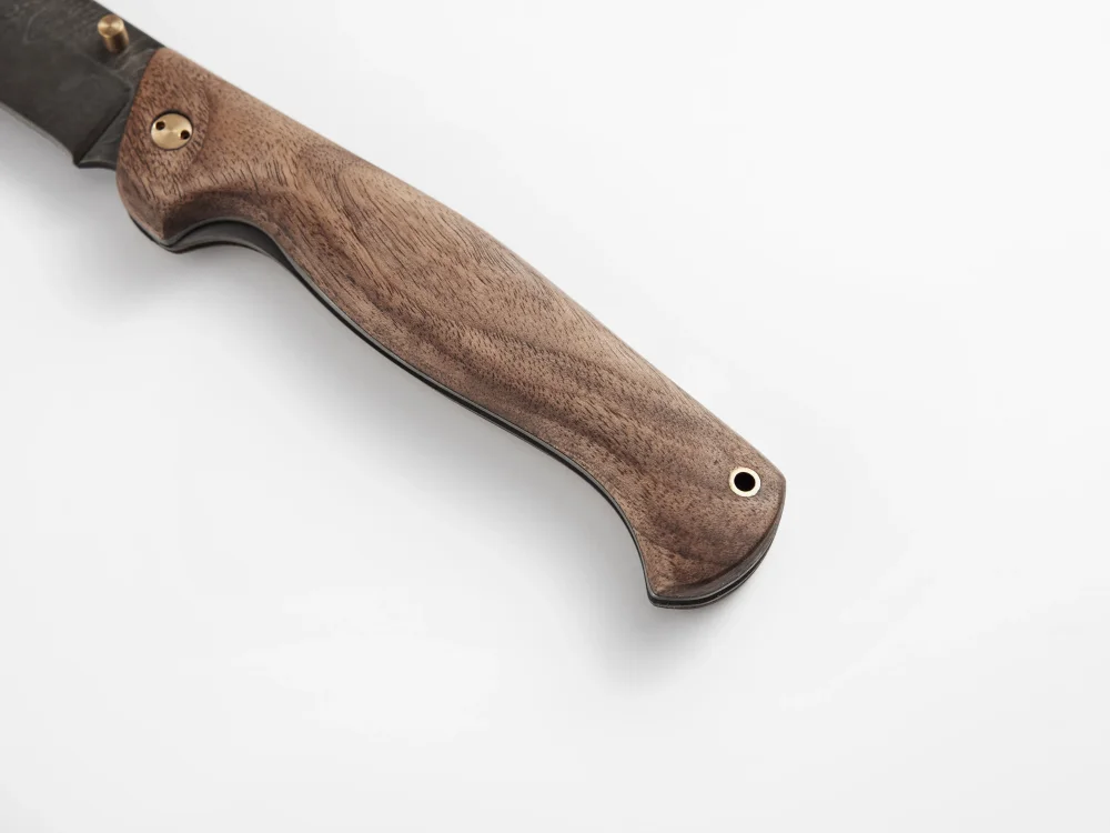 Складной нож "Тайга", дамасская сталь, рукоять орех