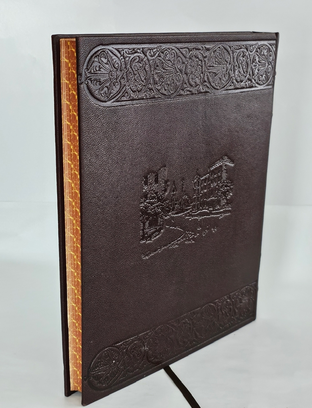 "Градостроительство". А.В.Бунин, Л.А.Ильин, Н.Х.Поляков. 1945г.