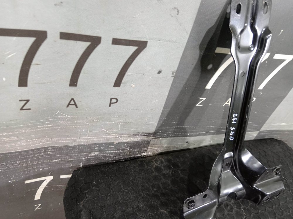 Кронштейн замка капота Haval Jolion 21-нв Б/У Оригинал 8402100XGW02A