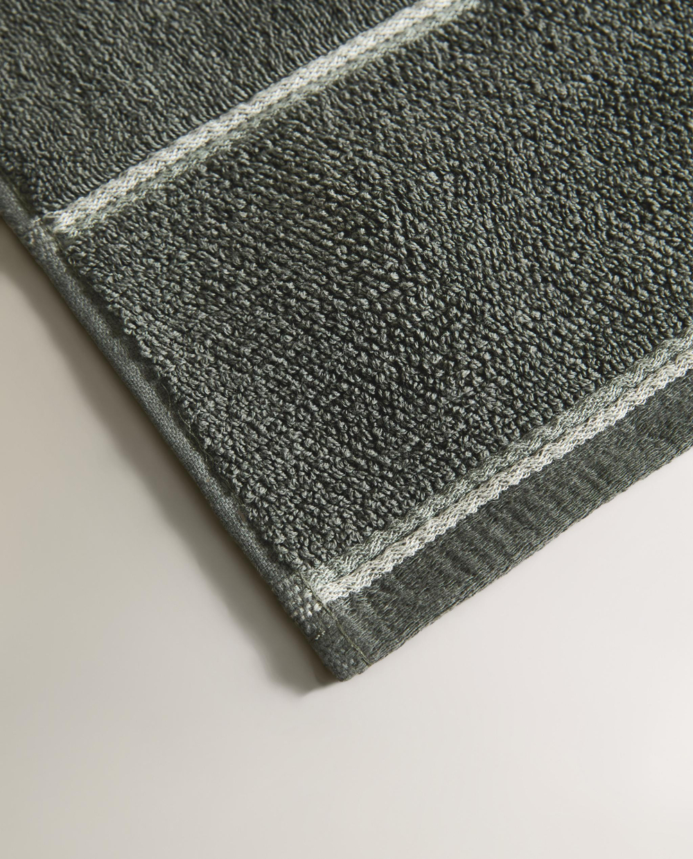 Zara Home Полотенце для лица и рук из хлопка, зелёный · 1588/013