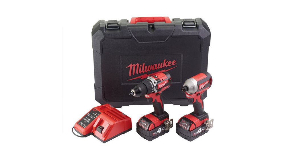 Набор инструментов Milwaukee M18 CBLPP2A-402C	(