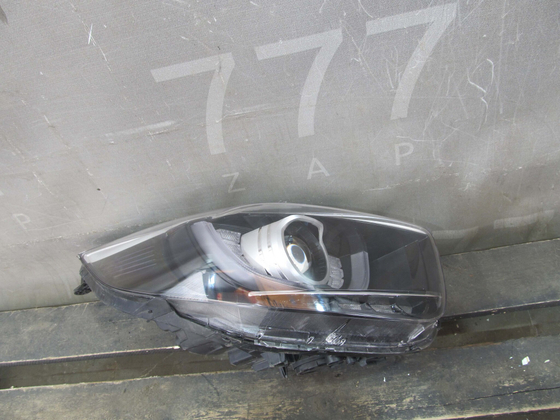 Фара правая LED Kia Picanto 3 (JA) 17-21 Б/У Оригинал 92102G6300