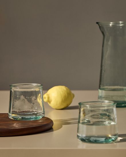 Izai Маленькая ваза из переработанного стекла