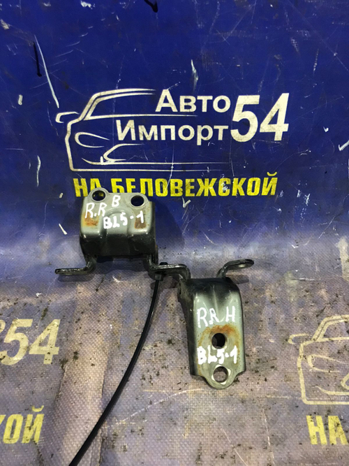 Петля двери задней правой SUBARU LEGACY 2005