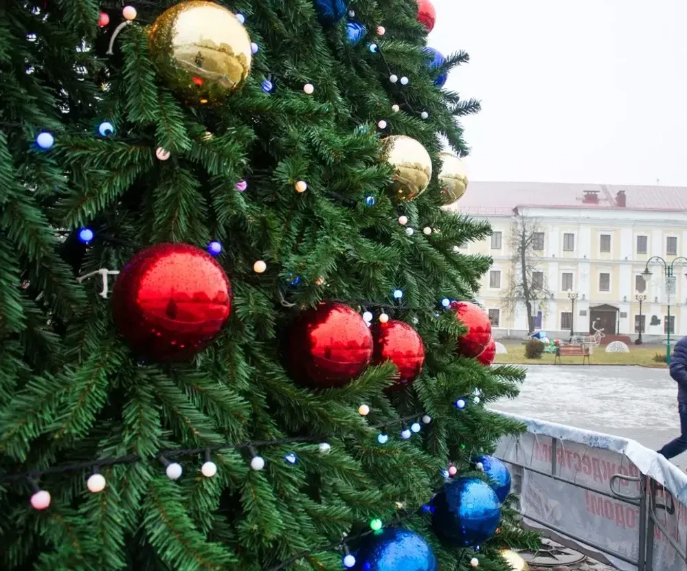 Большие шары на елку