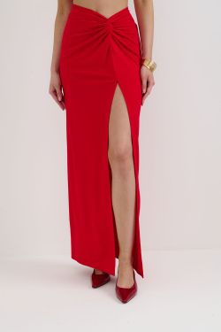 Юбка из вискозы с перекрутом красного цвета