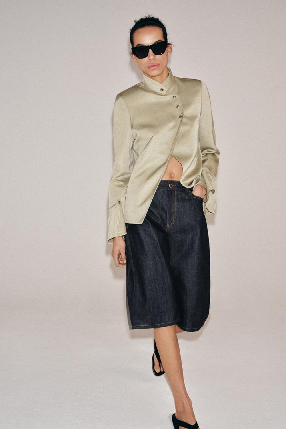 ZARA ДЖИНСОВЫЕ ШОРТЫ — ZW COLLECTION, СИНИЙ