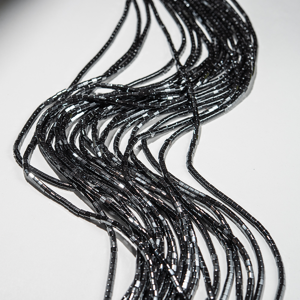 Гематин (гематит), разделитель многогранник 3мм, оттенок "Gun Metal"