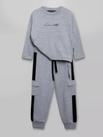 Спортивный костюм для мальчика в школу