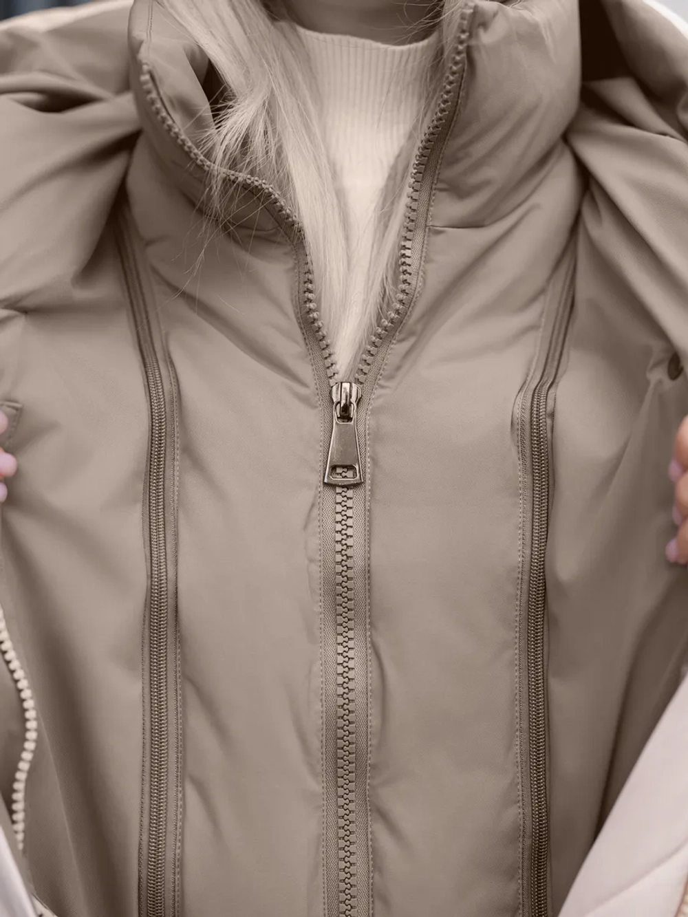 Пуховик стеганный зимний длинный с капюшоном