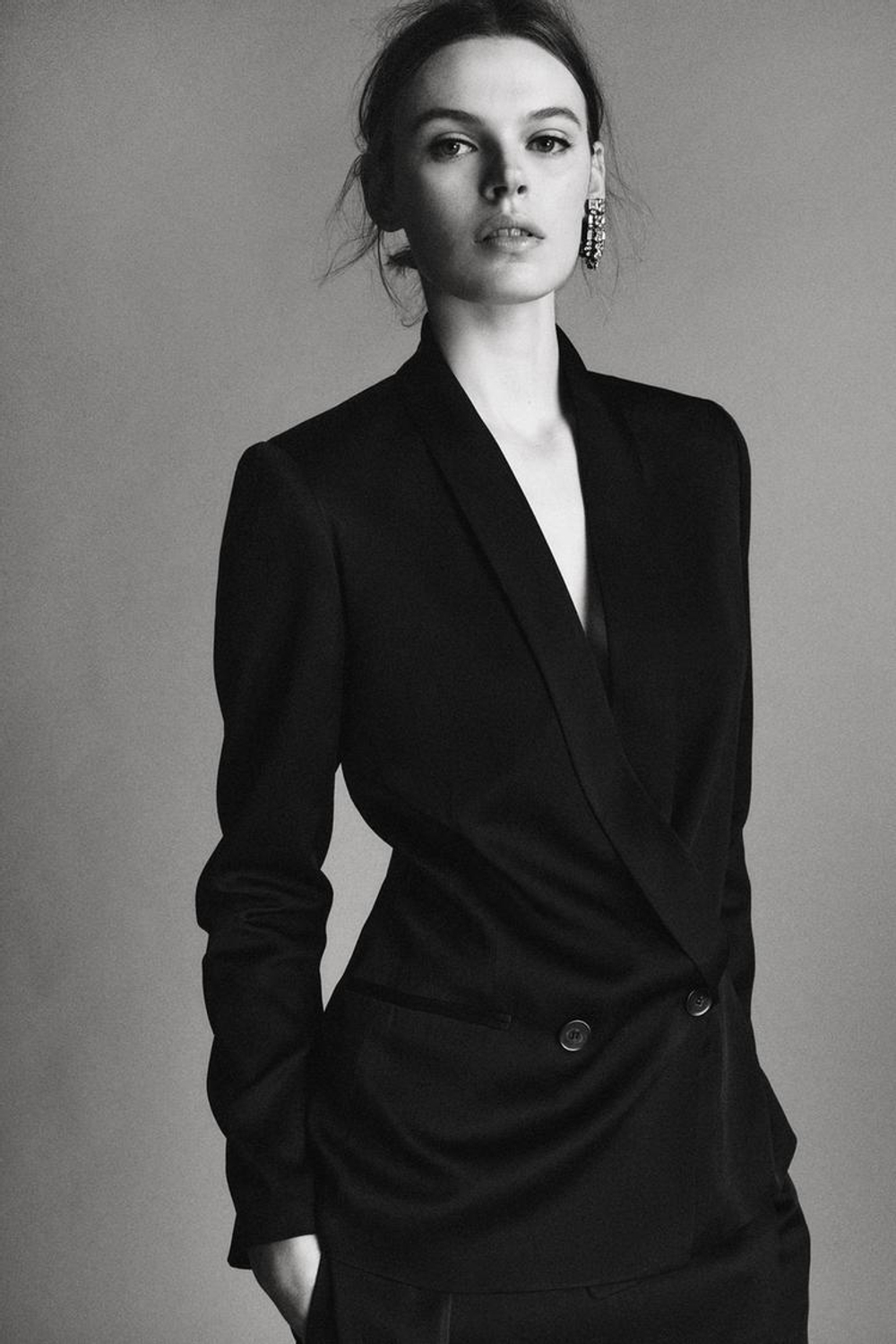 ZARA АТЛАСНЫЙ БЛЕЙЗЕР ZW COLLECTION LIMITED EDITION, ЧЕРНЫЙ