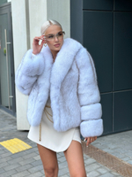 Роскошная шуба из меха финского песца с большим английским воротником  в цвете «колотый лед»