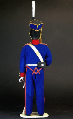 Кукла сувенирная фарфоровая. Россия. Улан. Военный мундир.19 в.