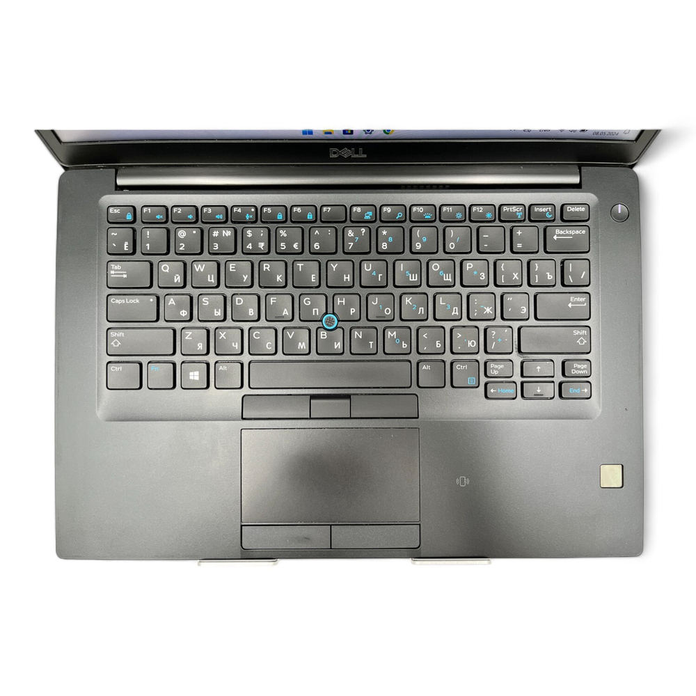 Latitude 7490