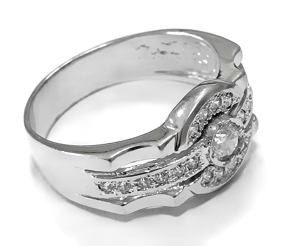 Ювелирное мужское кольцо из серебра с фианитами