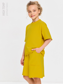 Костюм оверсайз с футболкой и шортами