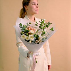 Нежно-кремовый букет с французскими розами #736