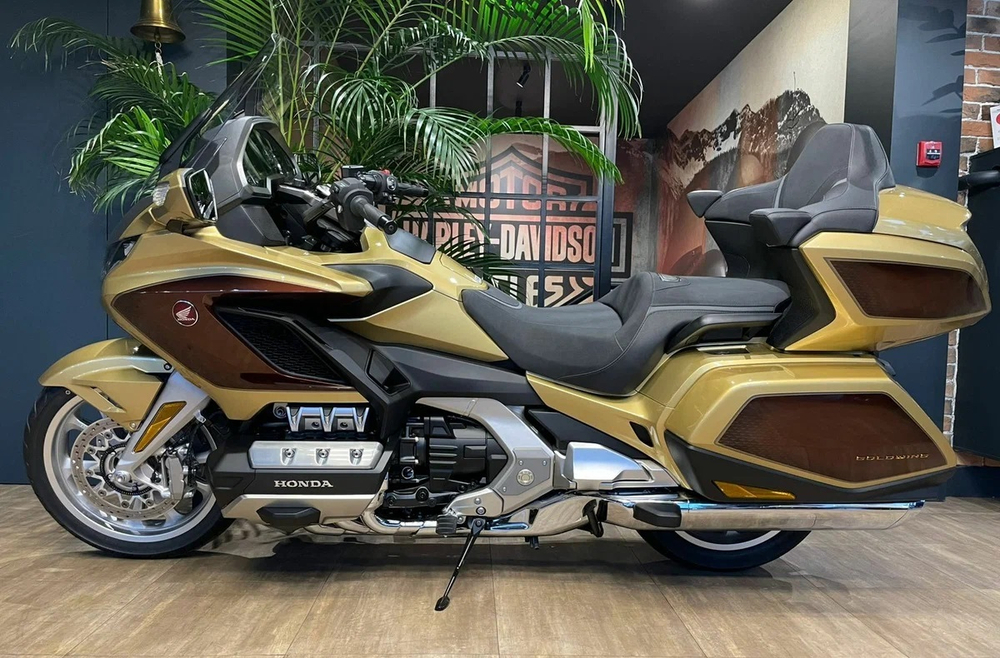 Honda GL1800 Gold Wing Tour "50th Anniversary" 2025