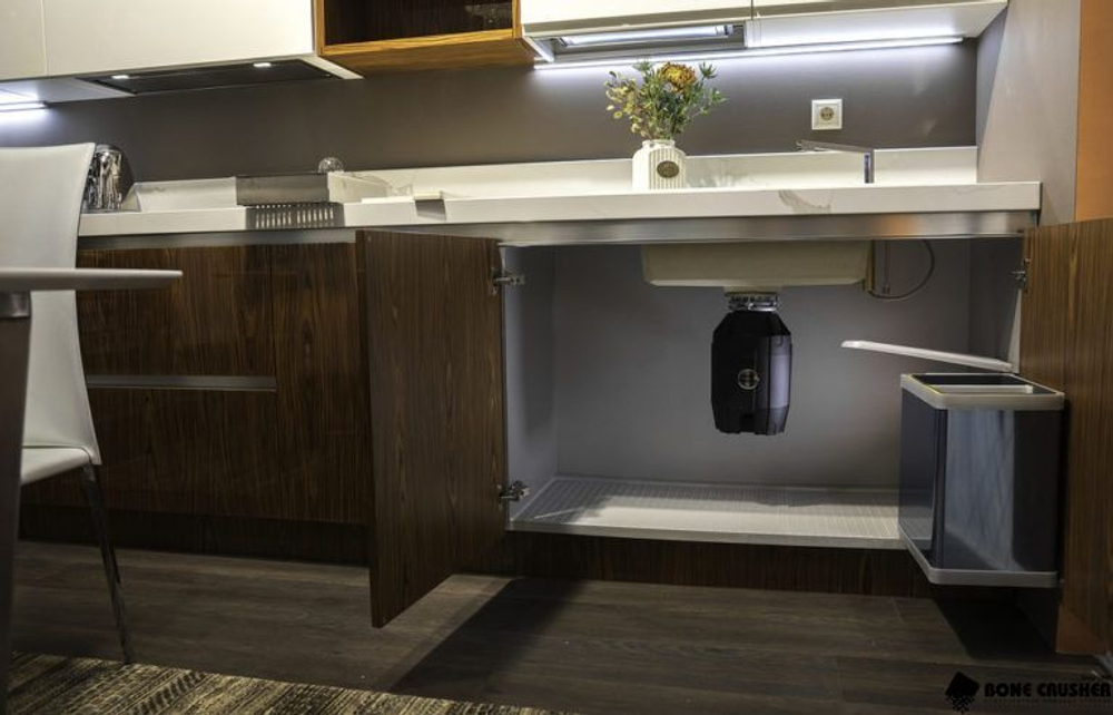 Измельчитель пищевых отходов Bone Crusher 810 с пневмокнопкой BC810