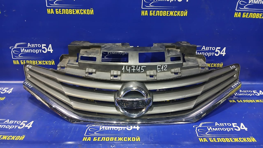 Решетка радиатора NISSAN NOTE 2012-2016