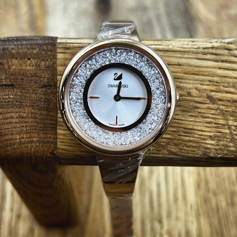 Часы Swarovski