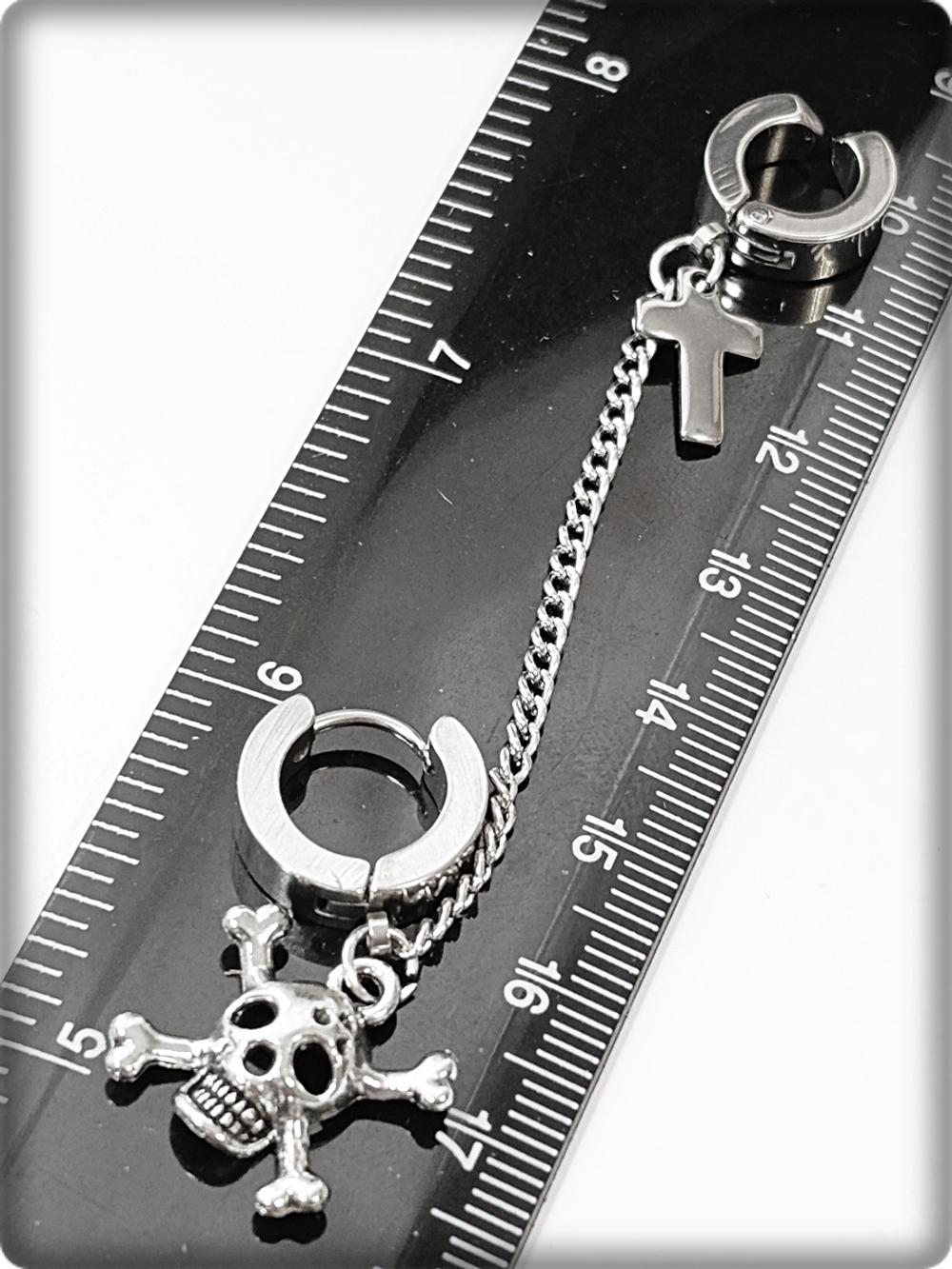 Серьга с клипсой на цепочке"Череп, крест" сталь 316L.